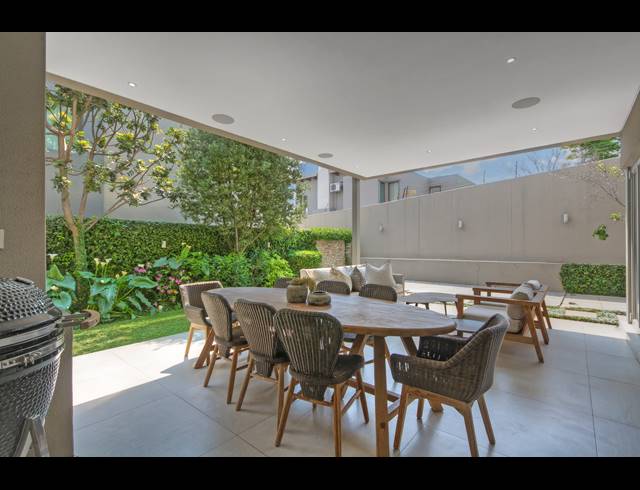 5 BEDROOM CLUSTER FOR SALE IN MORNINGSIDE